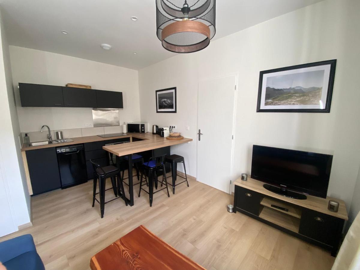 Appartement Le Cote Cour à Barcelonnette Extérieur photo